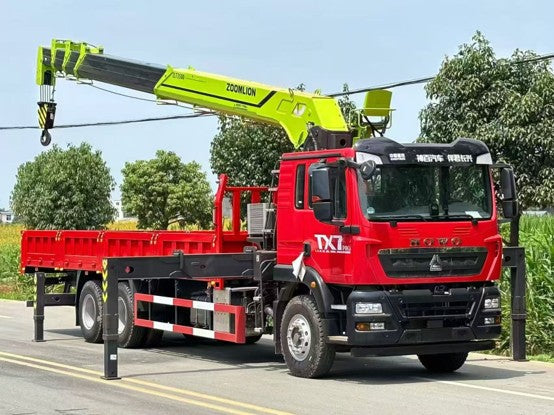 Howo TX with MAN 350 hp Engine – Equipped with the New-Generation Zoomlion 14-Ton 5-Section Crane